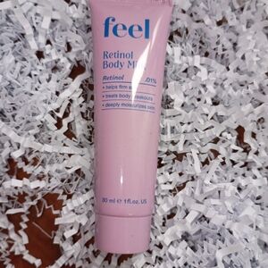 Feel Retinol Body Milk - Pink